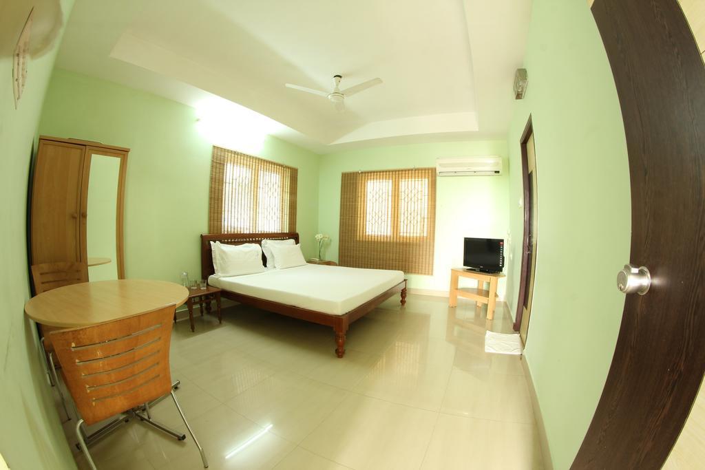 Bed & Breakfast Maxi Stay - Royapettah Chennai