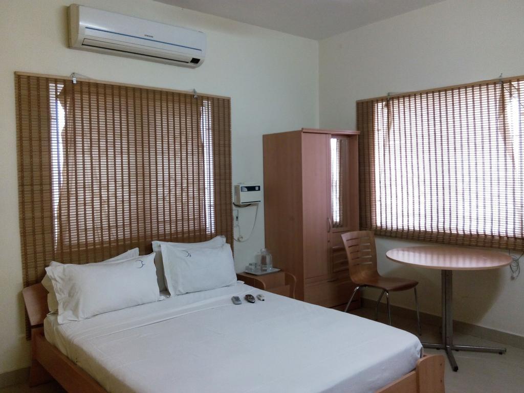 Maxi Stay - Royapettah Bed & Breakfast *
